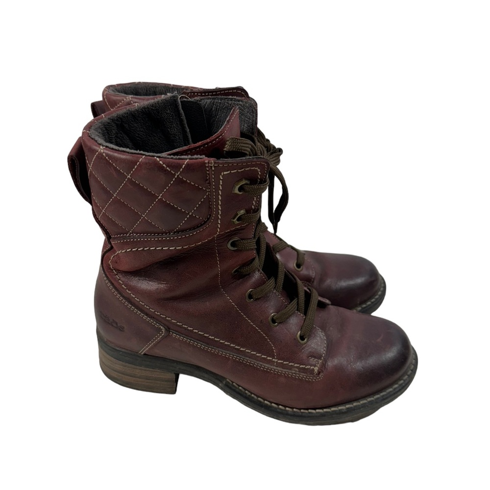 Taos Factor Women's red Leather Boots size 38 or US 7-7.5